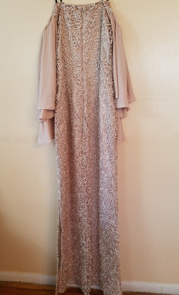 NWOT Ruffle Sleeve Gown - Picture 3 of 5